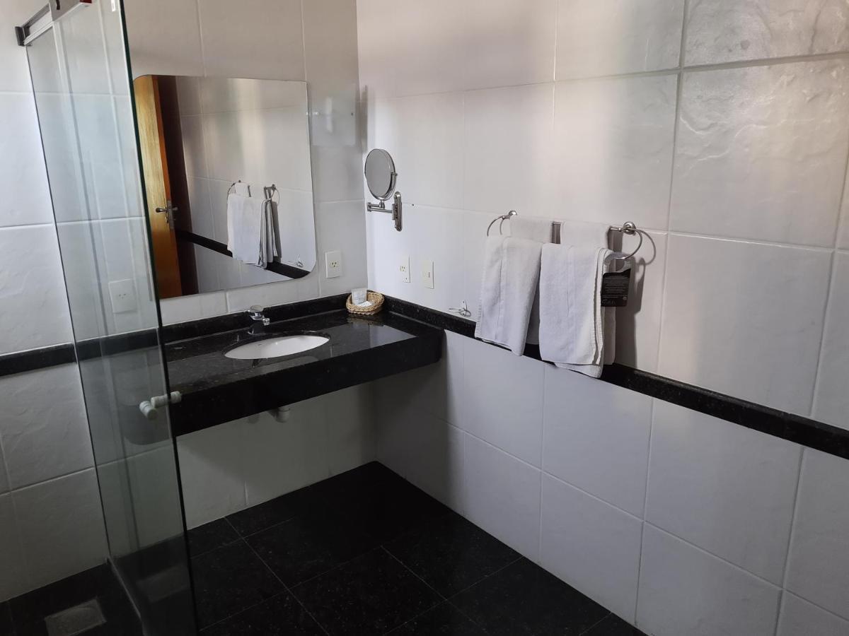 Constantino Hotel E Eventos Juiz de Fora Exterior photo Bathroom