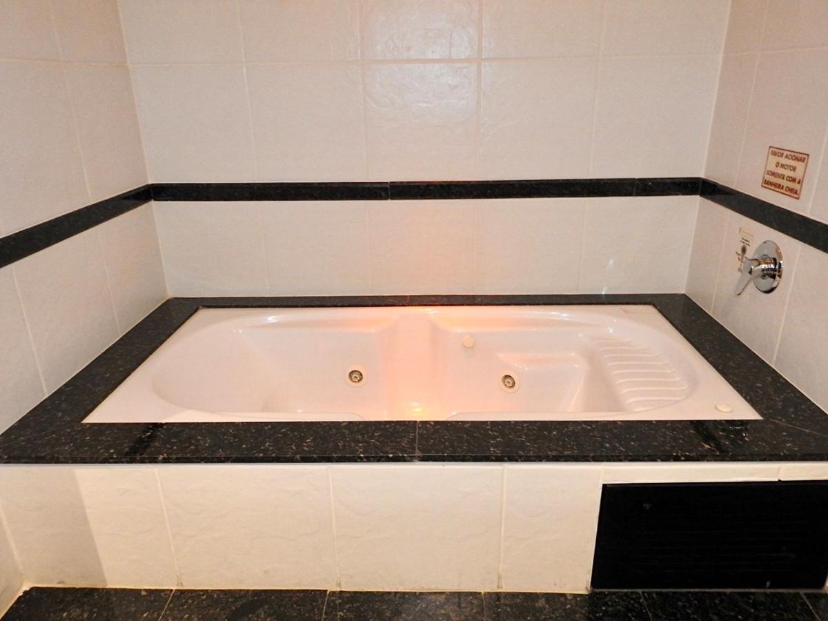 Constantino Hotel E Eventos Juiz de Fora Exterior photo A modern Japanese bathtub