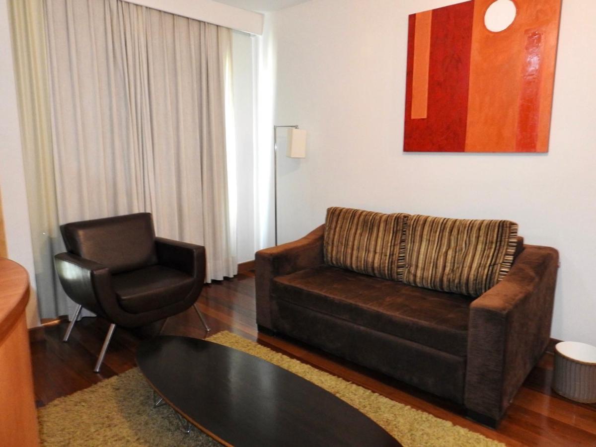 Constantino Hotel E Eventos Juiz de Fora Exterior photo A living room