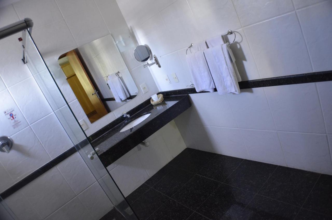 Constantino Hotel E Eventos Juiz de Fora Exterior photo Bathroom